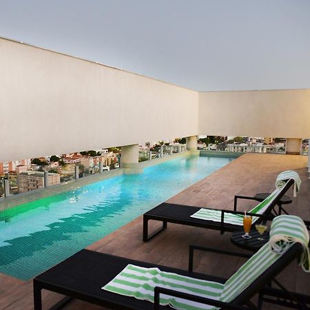 Dubai Suites Монтис Кларос Екстериор снимка