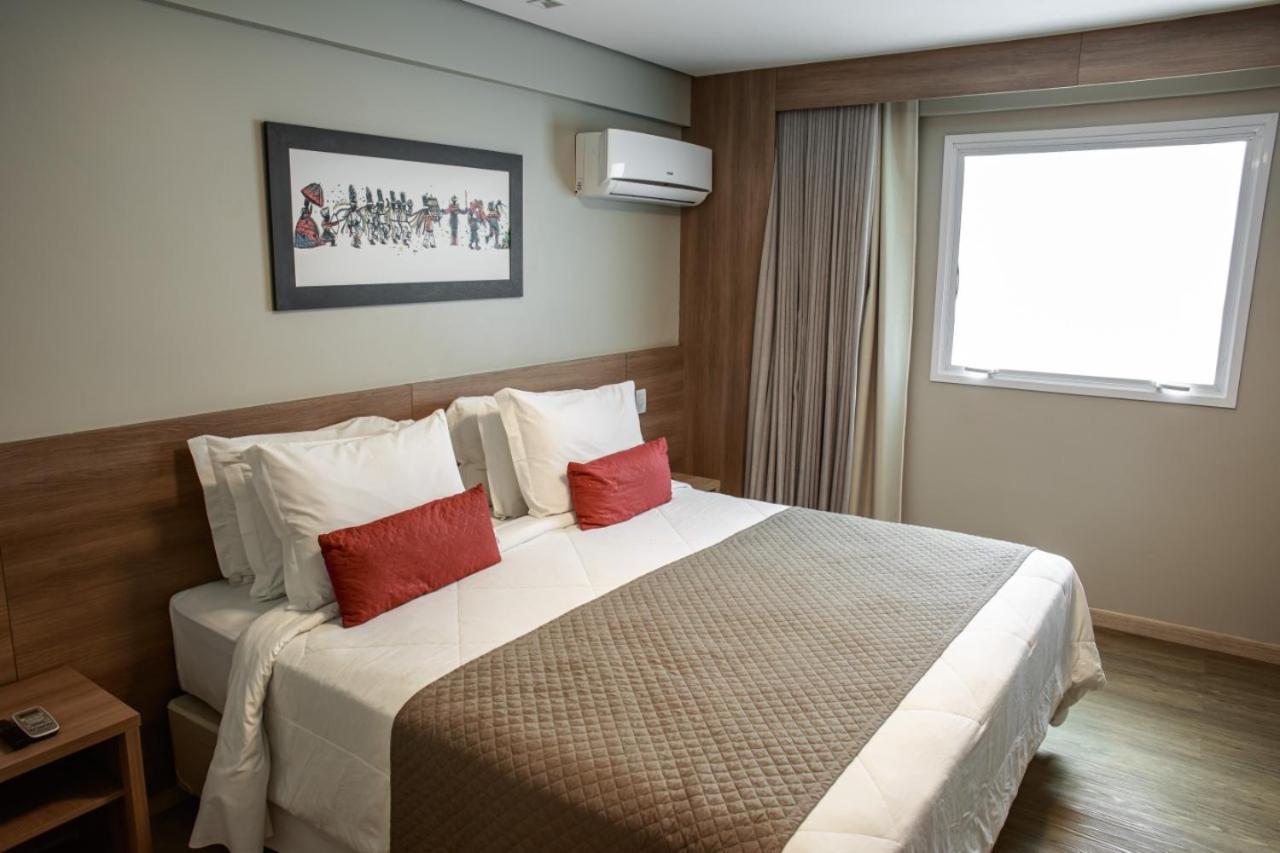 Dubai Suites Монтис Кларос Екстериор снимка