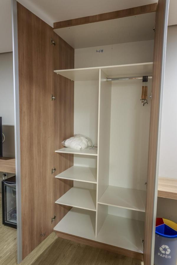Dubai Suites Монтис Кларос Екстериор снимка