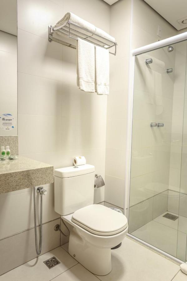 Dubai Suites Монтис Кларос Екстериор снимка