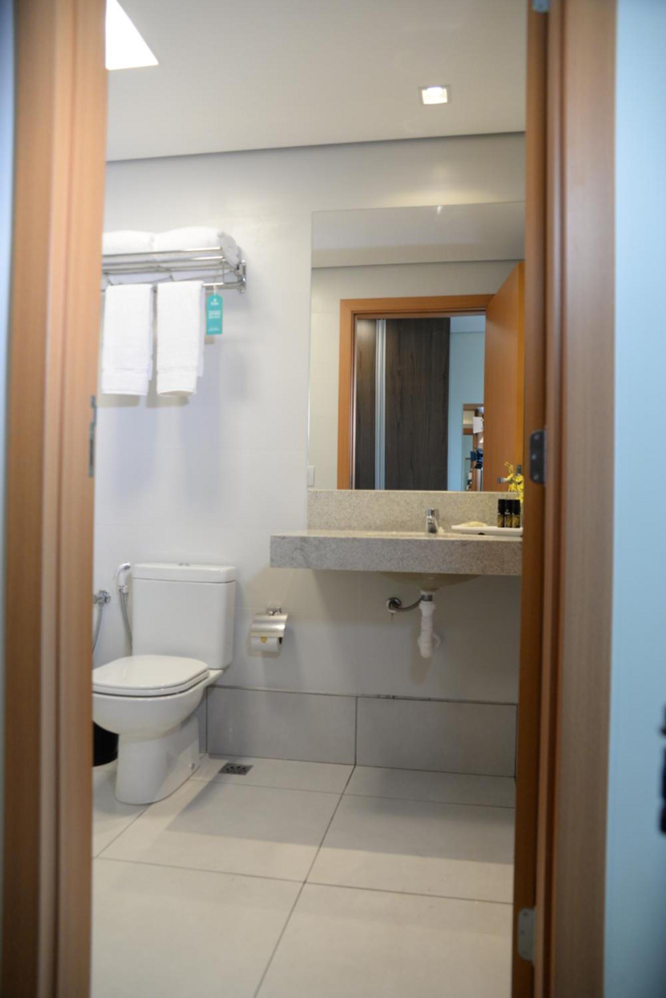 Dubai Suites Монтис Кларос Екстериор снимка
